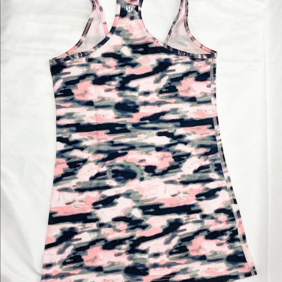 Lululemon Racerback Pink & Grey Camo Tank Top Size 4 - Picture 4 of 6